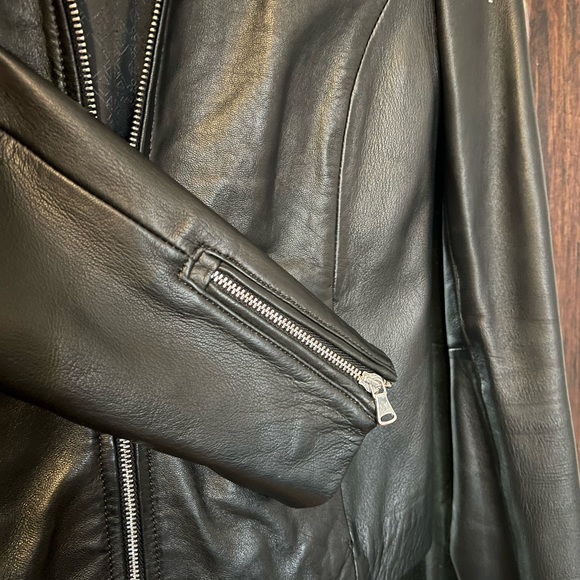 Massimo Dutti leather jacket - Picture 4 of 8